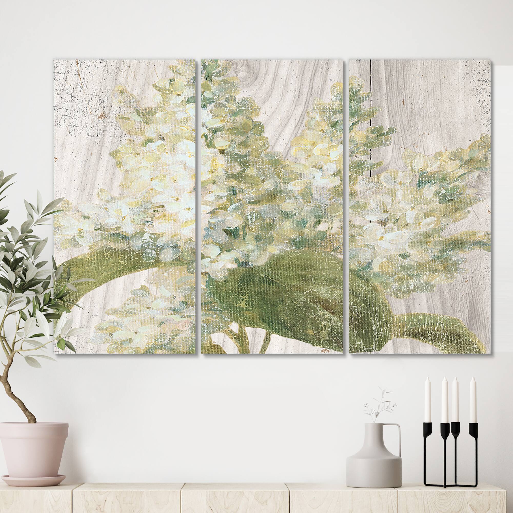 Designart - Goauche Green Flower II